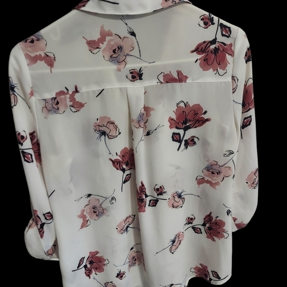 IZ Byer Blouse - Picture 2 of 5